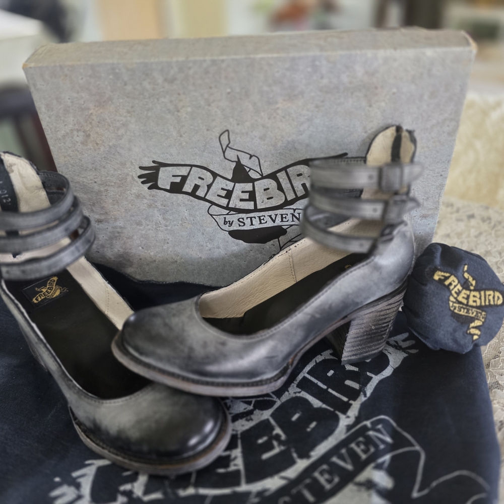 Freebird RANDI by Steven Black Leather Charcoal Heeled Shoes
